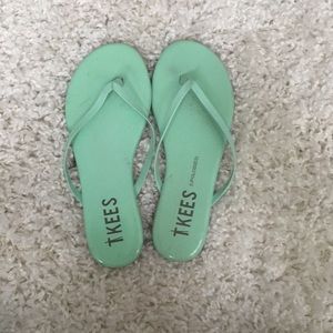 TKEES MINT GREEN LIPGLOSSES FLIP FLOPS SANDALS 7